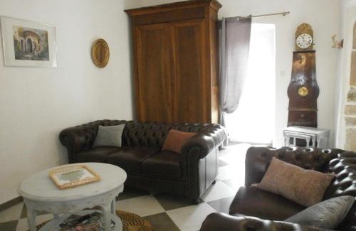 Saint-Etienne-de-Fontbellon Casa | LE GRAND CHENE