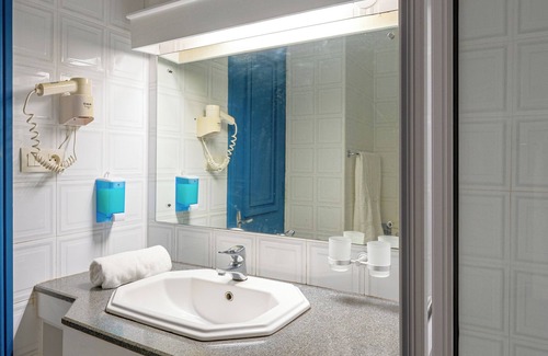 Trou aux Biches Hotel | Le Grand Bleu Hotel