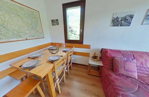 Le Grand-Bornand Apartamento | Le Grand-Bornand : Studio cabine, au pied des pistes, 5 couchages - FR-1-241-15