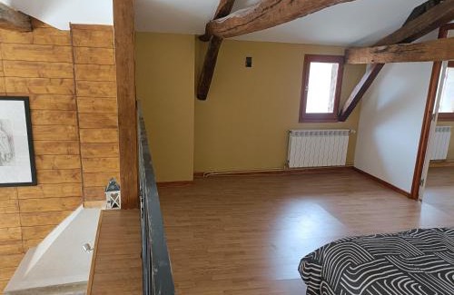 Castelnau-d'Auzan Casa | LE GRAND CASTILLON - Gîte pêche avec 2 étangs privés, foret et Jacuzzi en option