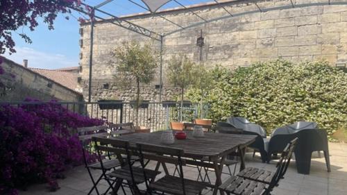 Beaucaire Apartamento | LE GRAND ROUGET