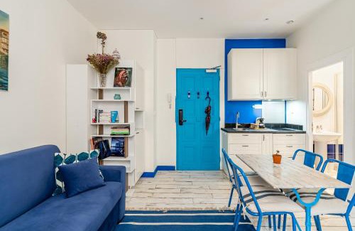 Opera Apartamento | Le Grand Studio Bleu 29M2, 120m Vieux-Port , Clim ,Wifi, Accès autonome avec code