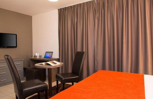 Ennery Hotel | Le Green des Impressionnistes