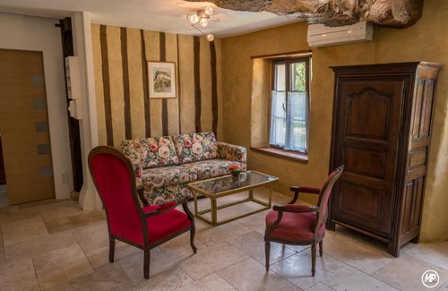 Losse Casa | Le Grillon