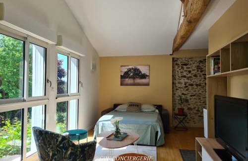 La Foret-sur-Sevre Casa | Le Hameau 2 gîtes pour 15 personnes nature et rivière proche du Puy duFou