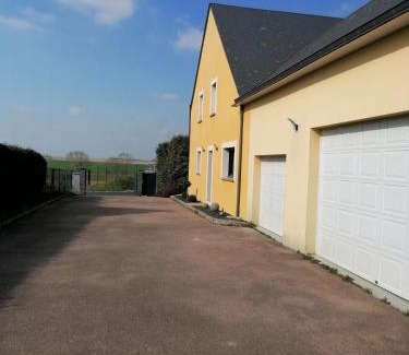 Coulombs Villa | Le Havre Normand Villa piscine intérieure terrain de pétanque baby foot, ping pong, table de poker, billard, terrasse aménagée, jardin, proche plages du débarquement entre Caen et Bayeux
