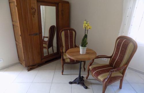 Nabirat Cama Y Desayuno | Le Jaonnet