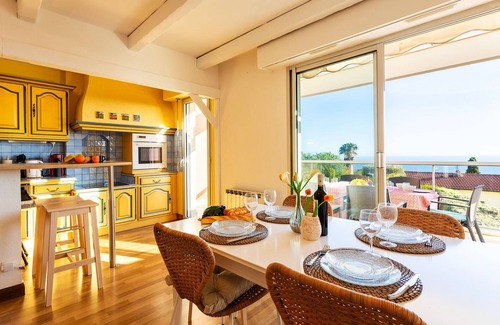 Les Baumettes Apartamento | LE JARDIN BLEU AP4388 By Riviera Holiday Homes