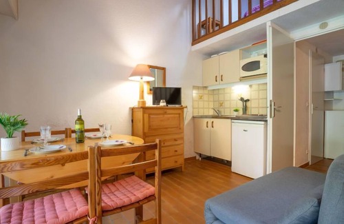 Vence Apartamento | Le Jardin de Matisse by Interhome