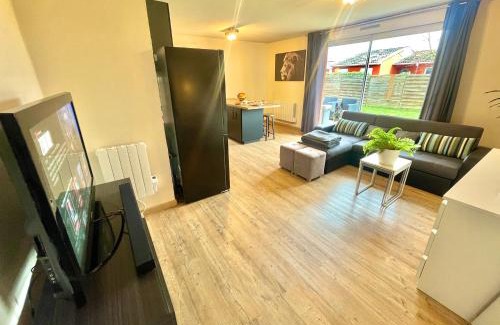 Frouzins Apartamento | " Le Jardin des Glycines " Terrasse - BBQ - Wifi
