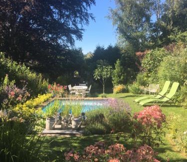 Esneux Cama Y Desayuno | Le Jardin des Miroirs