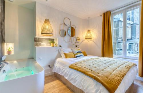 Quartier Vieux Marche-Cathedrale Apartamento | Le Jeanne d'Arc, vue sur la Place du Vieux Marché