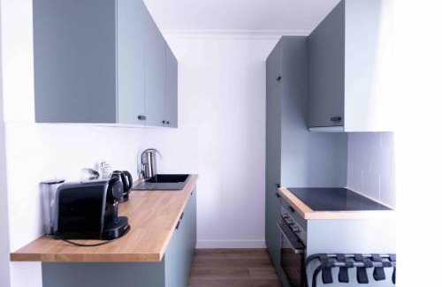 Les Gondoles Apartamento | Le Joli Appartement - Parking Gratuit, Wifi, RER C Choisy-le-Roi
