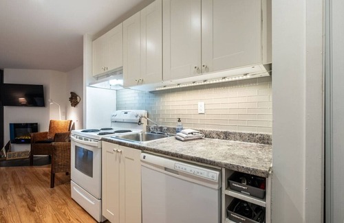 Mont-Tremblant Village Cabina | Le Kona By MY Tremblant Location