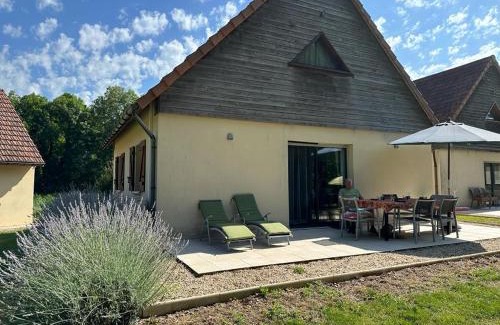 Lacapelle-Marival Casa | Le Lac Bleu huis 18