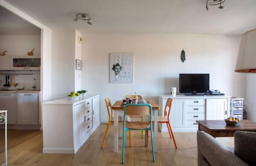 Cros-de-Cagnes Apartamento | Le Lagon Bleu by Interhome