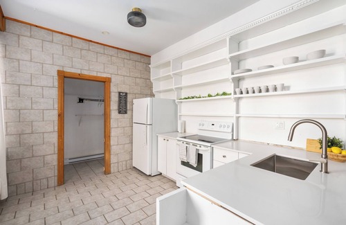 Mile End Apartamento | "Le Laurier" - Mile-End Retreat, 3bdrs - sleeps (8)