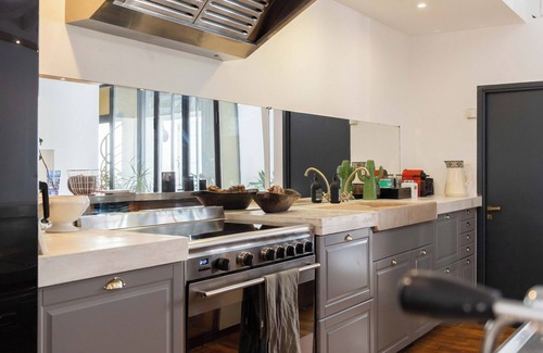 7th Arrondissement Apartamento | LE Loft DU Vieux Port-saint Victor 4 Chambres, 4 Salles DE Bains