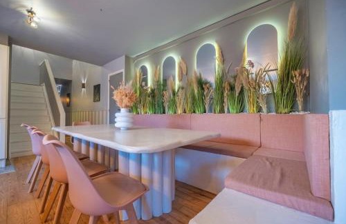 Epernay Casa | Le Loft Triplex 200M2 avec billard au centre-ville