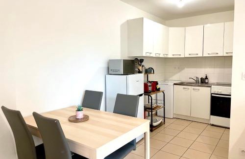 La Demi - Lune Apartamento | Le Métropolitain - Grand studio coeur Tassin et gare