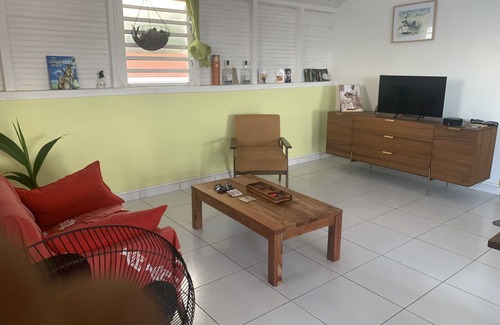 Sainte-Marie Apartamento | Le Madras Avec vu sur le Tombolo. Animaux de Compagnie Acceptés!!!