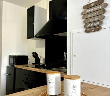 Trappes Apartamento | Le Malia - Idéal PRO et COUPLE - Hyper centre - Proche VERSAILLES
