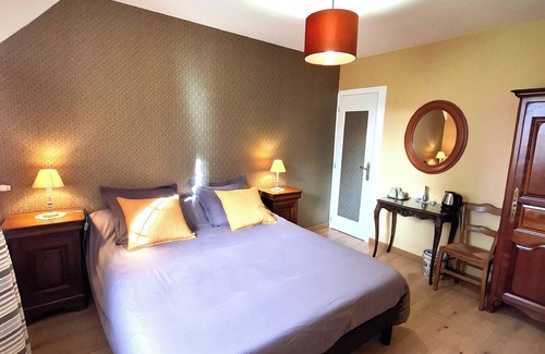 Clecy Cama Y Desayuno | Le Manoir de Placy - Bed and Breakfast