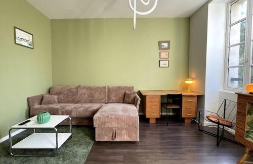 Saint-Jacques-de-la-Lande Apartamento | Le Manoir Mermoz : Appartement T2 tout équipé