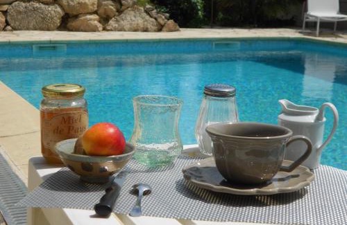 Le Rouret Cama Y Desayuno | Le Mas de FRAYERE