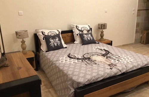 Noves Cama Y Desayuno | Le Mas de Nonin - Chambres d'hotes