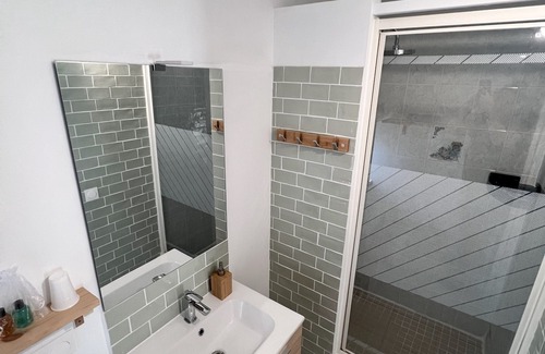 Orthoux-Serignac-Quilhan Cama Y Desayuno | Le Mas Du Gentilhomme Lavender guest room