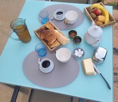 Lorgues Cama Y Desayuno | Le mas Les Salamandres