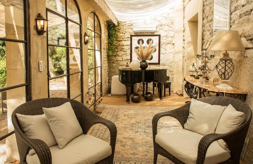 Arles Casa | Le Mas Saint Florent