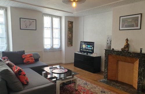 Dole Apartamento | LE MATIN CALME - Charme ancien - Vue canal