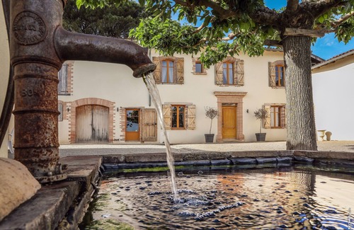 Gaillac Casa | excelente edificio reformado con piscina, clasificado 4 *