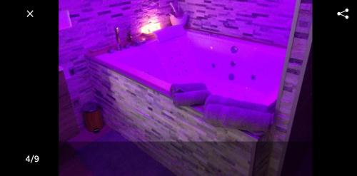 Le Cendre Apartamento | Le Menhir Jacuzzi Lit 200x200