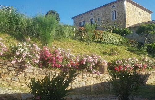Vallon-Pont-d'Arc Cabaña | RENACIMIENTO MAS Menuet listado ***