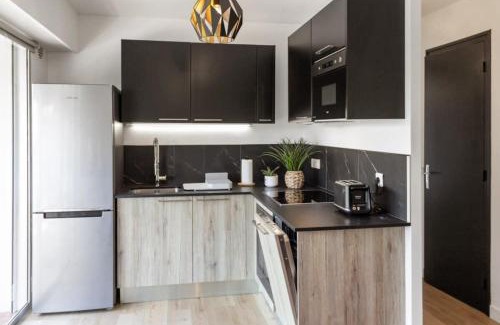 Cros-de-Cagnes Apartamento | Le Mimosa - Calm - Spacious - 200m from the sea - Parking
