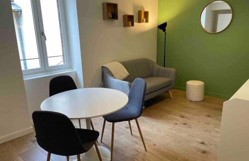 Villefranche-sur-Saone Apartamento | Le Minimaliste, Appartement Hyper Centre Climatisé