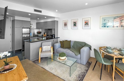 Parnell Apartamento | Le Mirage | Stylish Apt inc. Pools, Sauna & more!