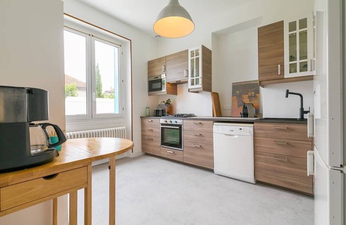 Bourroches Casa | Le Montrachet - Maison de ville avec jardin -SR Loc