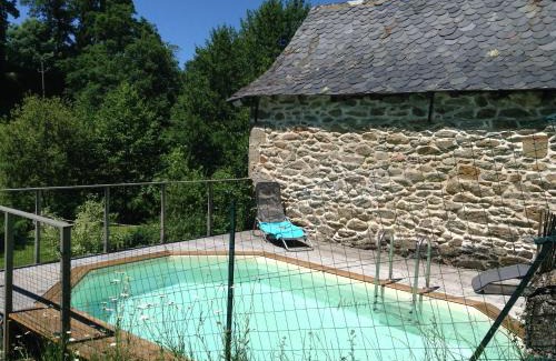 Colombies Casa | Le Moulin de Limayrac, Gîte avec piscine et jardin privatifs