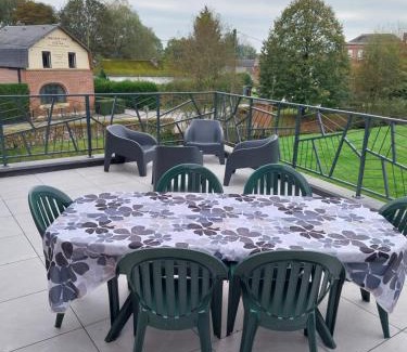Semeries Casa | Le murmure du ruisseau - Pièce de vie 60 m2 - Terrasse 30 M2 - 2 WC