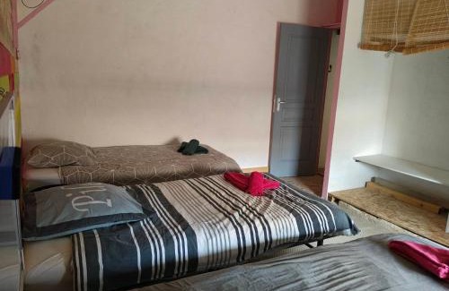 Remoulins Apartamento | LE NID Appt 2 chambres Proche Pont du Gard