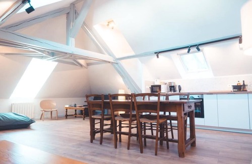 La Riche Apartamento | Le Nid d'Aigle - Spacious attic accommodation