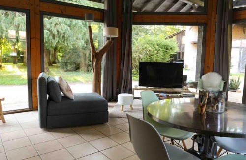Pont-d'Ain Casa | le nid des écureuils-gitesdanslain