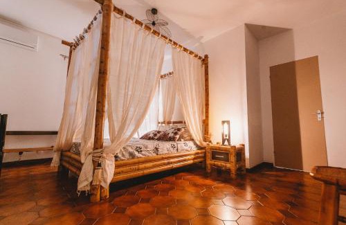Etang Sale Les Bains Villa | LE NID TROPICAL, Piscine chauffée