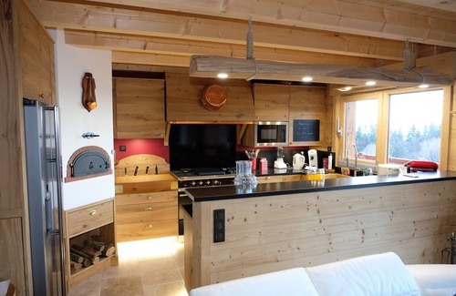 Thollon-les-Memises Chalet De Esquí | Le P'tit Suisse - Chalet de Saboya con vista al lago - 3 dormitorios y 2 baños