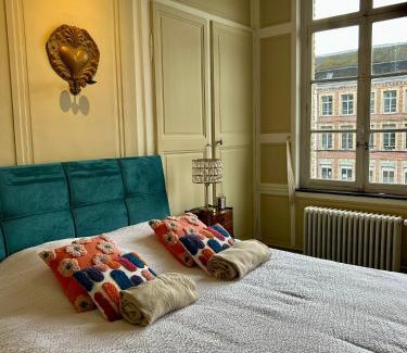 Saint-Omer Cama Y Desayuno | Le Palais de la Cathédrale