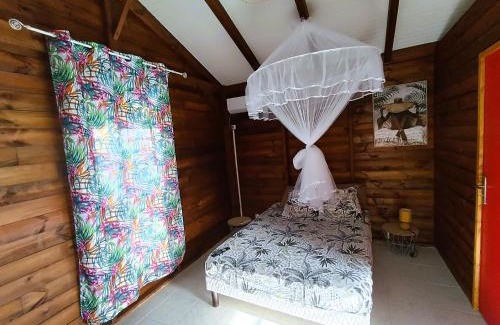 Anse-Bertrand Casa | Le Paradis des Colibris Gîte créole avec piscine table dhôtes et nature à Anse Bertrand